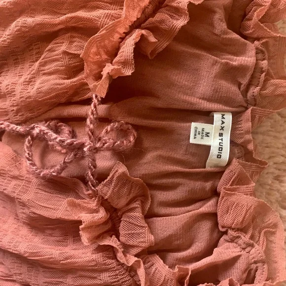 MAX STUDIO- size med - Sleeveless Top -women’s - Picture 3 of 6